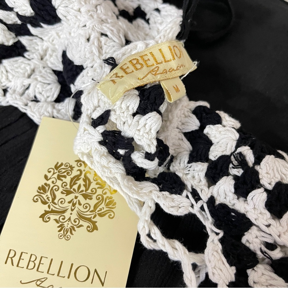 NWT REBELLION Crochet Granny Squares Top, Medium - Picture 7 of 10